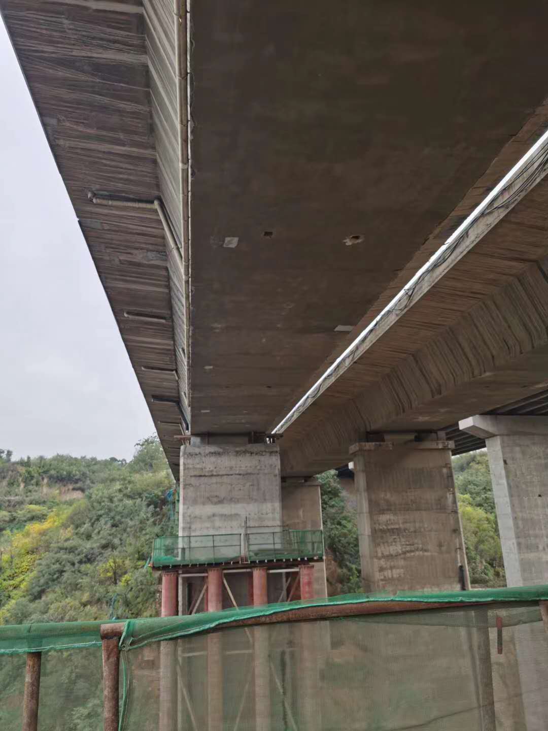 聊城桥梁加固前制定可行设计方案图并用对施工方法